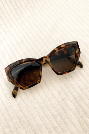 DS-250-TRTS on the go sunnies tortoise 1 dippin` daisy`s