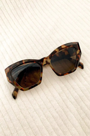 DS-250-TRTS on the go sunnies tortoise 1 dippin` daisy`s