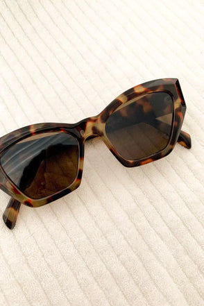 DS-250-TRTS on the go sunnies tortoise 2 dippin` daisy`s