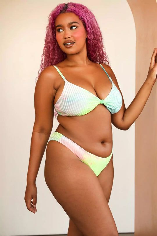 V4068JVELC-CTDY zen top candy tie dye 3 dippin' daisy's