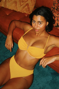 Tari is 5'6" wearing M.
